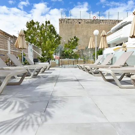 Hotel apartamentowy Palm 3*